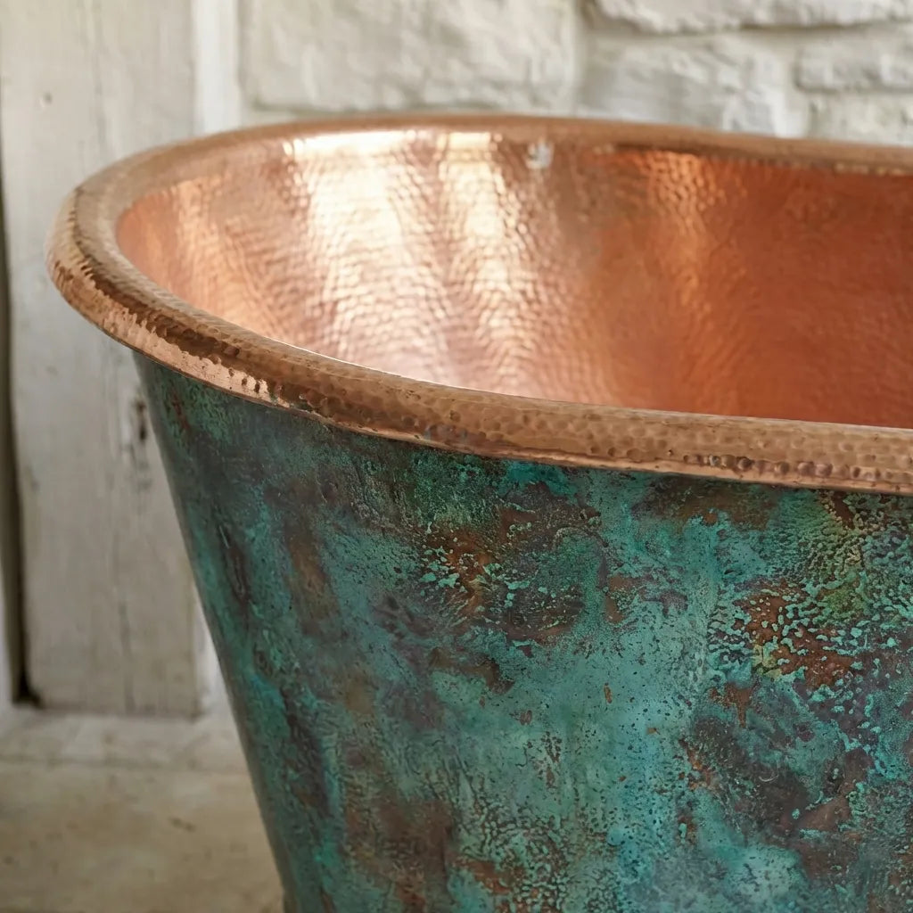 Handmade Verdigris Copper Clawfoot Bathtub - Luxury Freestanding Copper Soaking TubHandmade Copper Clawfoot Bathtub - Verdigris Freestanding Luxury Tub