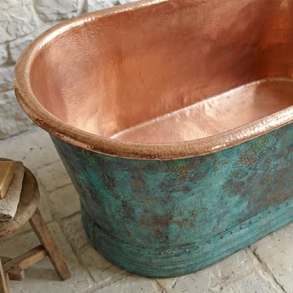 Handmade Verdigris Copper Clawfoot Bathtub - Luxury Freestanding Copper Soaking TubHandmade Copper Clawfoot Bathtub - Verdigris Freestanding Luxury Tub