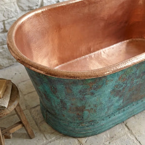 Handmade Verdigris Copper Clawfoot Bathtub - Luxury Freestanding Copper Soaking TubHandmade Copper Clawfoot Bathtub - Verdigris Freestanding Luxury Tub