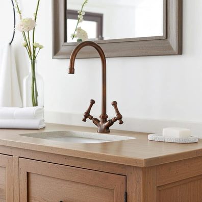 Oil Rubbed Bronze Bathroom Faucet - Vintage Gooseneck Vanity Sink TapOil Rubbed Bronze Bathroom Faucet - Vintage Gooseneck Vanity Tap