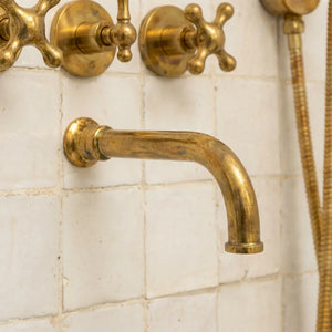 unlacquered brass shower system, brass rain shower wall mounted, solid brass shower set, rainfall shower with handheld spray,patina brass shower system, handmade brass shower set, classic brass shower hardware, high end brass shower, exposed brass shower system, traditional brass shower, premium rain shower brass