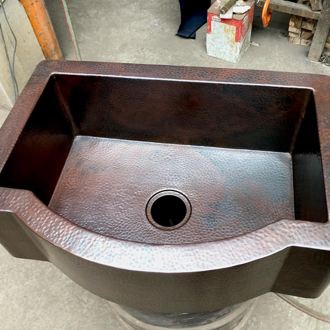 single basin farmhouse sink