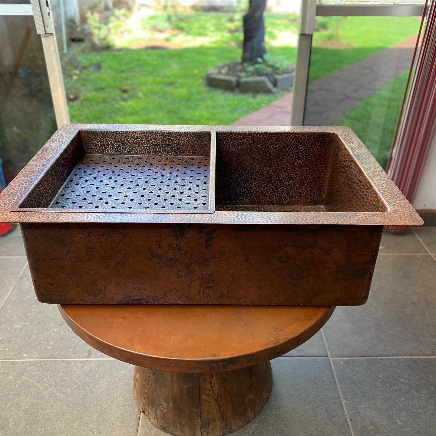 single bowl farmhouse kitchen sink