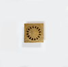 Laden Sie das Bild in den Galerie-Viewer, Unlacquered Hammered Brass Square Shower Drain with Removable Cover Zayian
