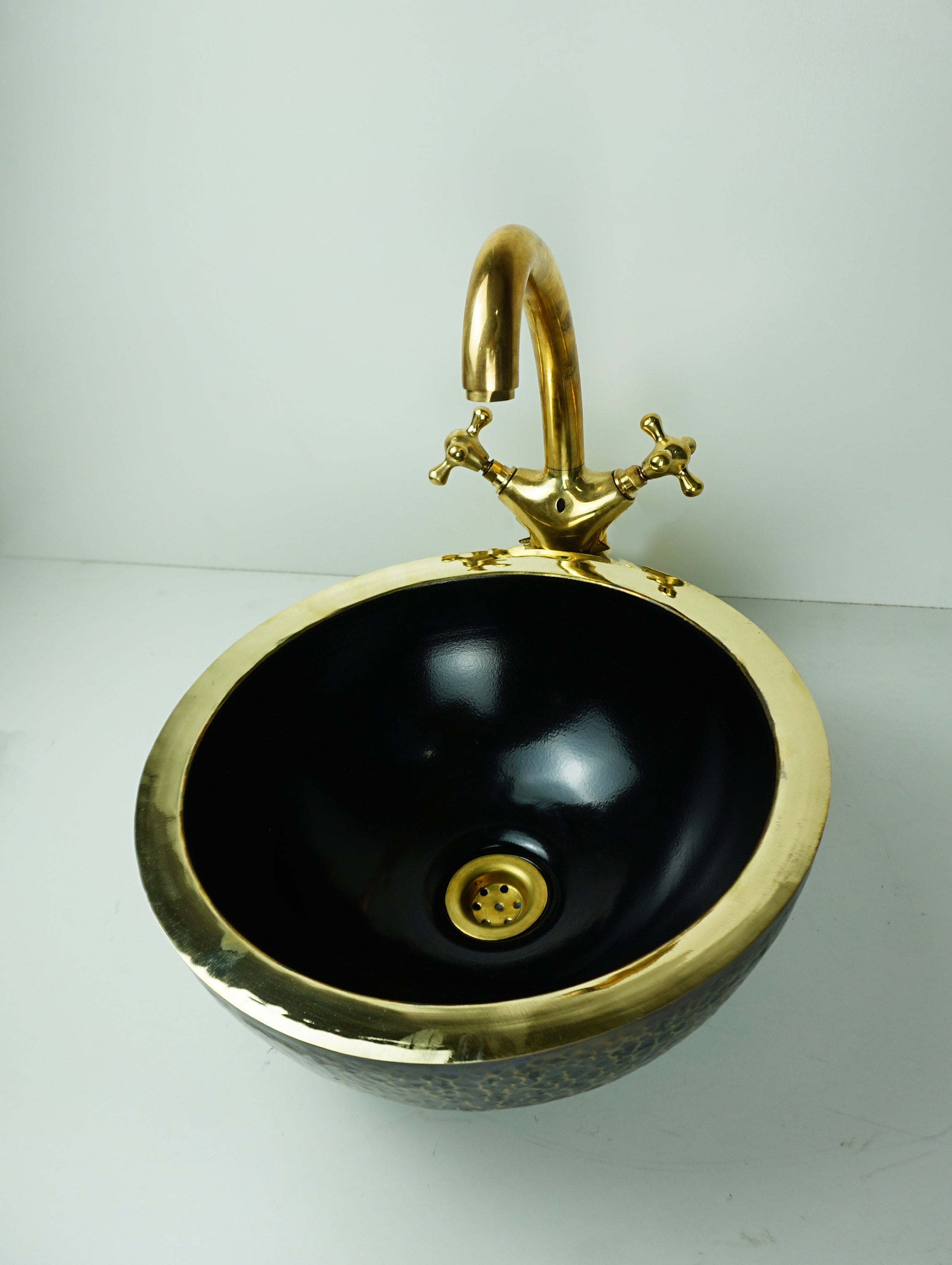 Unique Design Brass Cabinet Basin Zayian 
