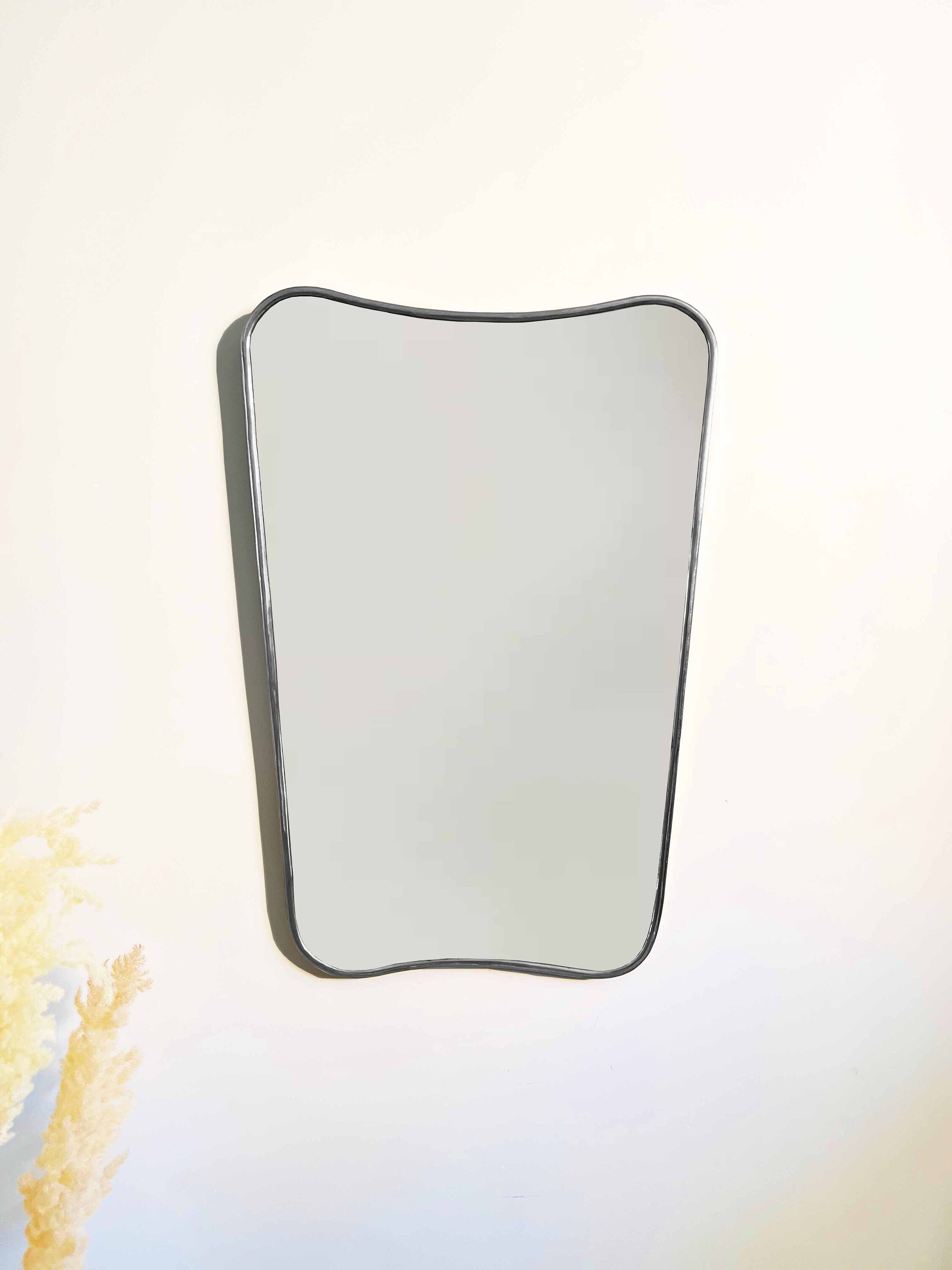 Silver Aesthetic Luxurious Wall Mirror