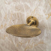 Indlæs billede i gallerifremviser, Vintage Style Hammered Solid Brass Wall Mounted Bath Shower Soap Dish Holder Bathroom Accessories Zayian