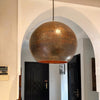 Afbeelding laden in Galerijviewer, Handcrafted Rustic Copper Pendant Light Zayian 