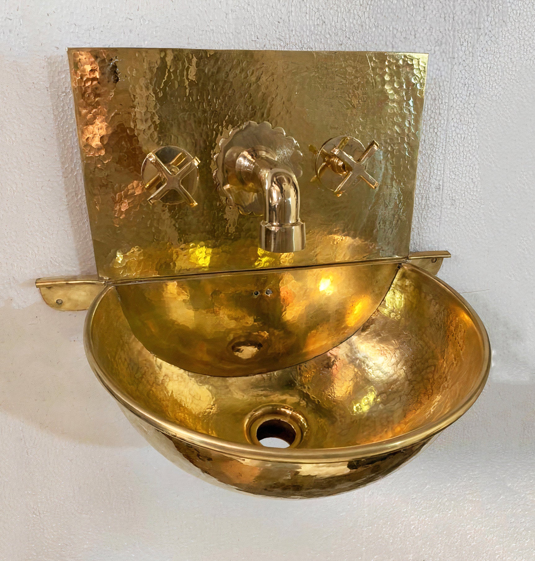 Vintage Bathroom Fixture Zayian 