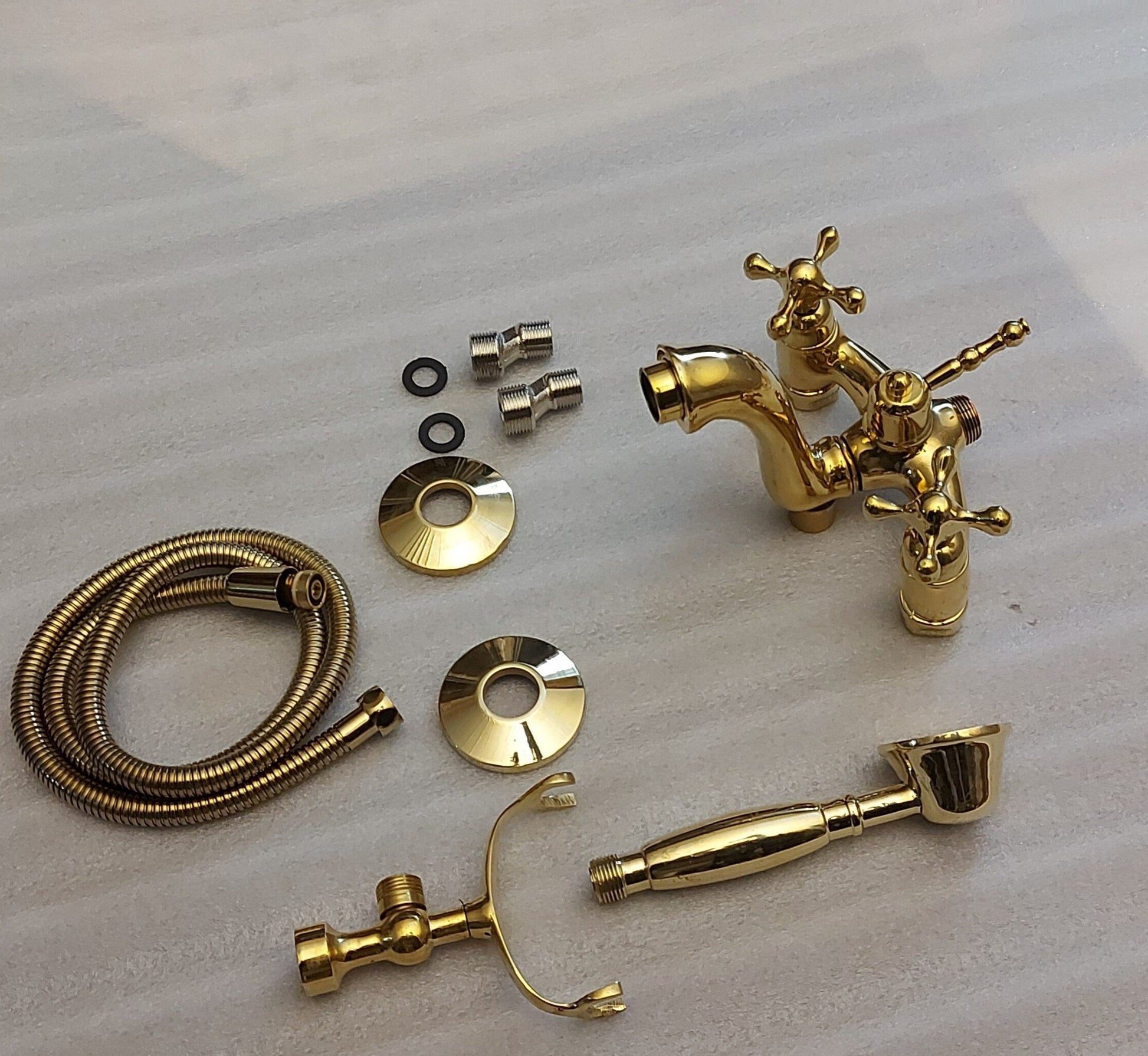 Unlacquered Brass Bathroom Fixture - Stylish and Functional Zayian 