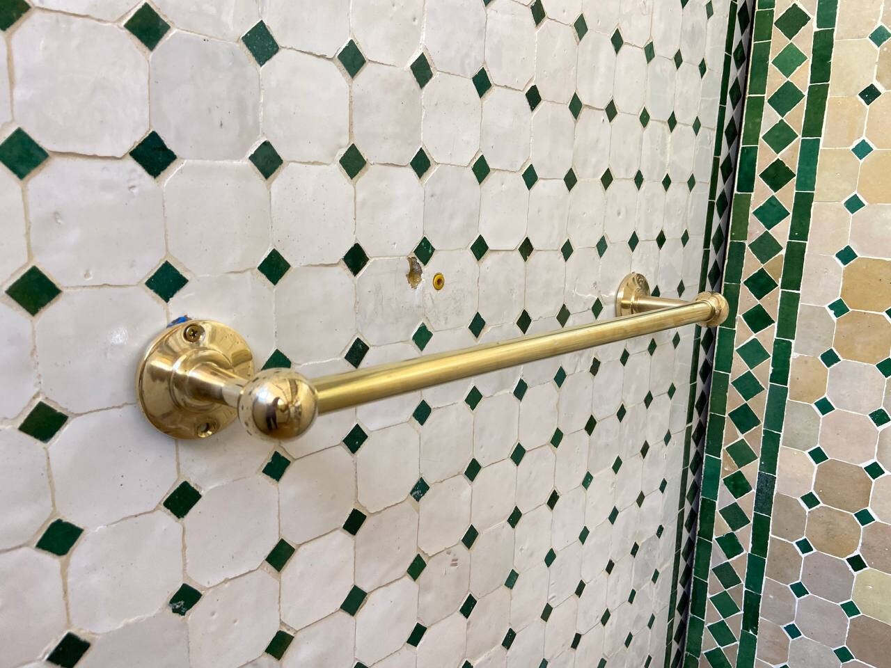 Vintage-Style Towel Rack Zayian 